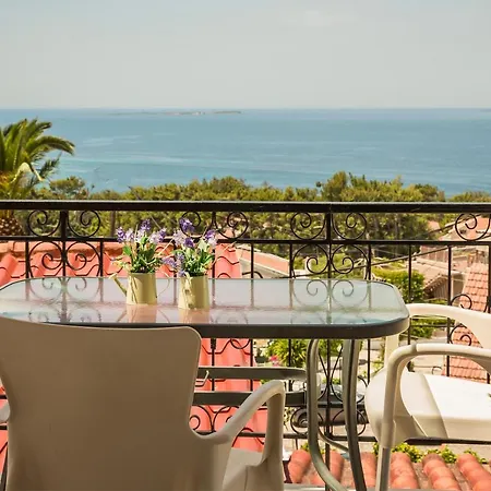 Apartment Irilena And