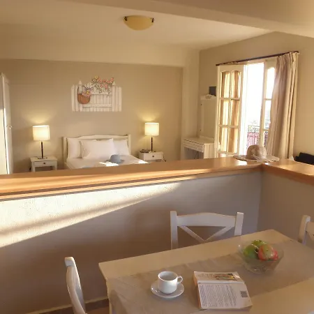 Irilena And Lejlighed Lassi (Kefalonia)