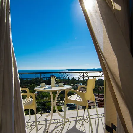 Apartment Irilena And